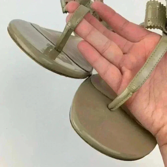 LK Bennett sandals 37.5 6.5 taupe patent leather - Picture 7 of 8